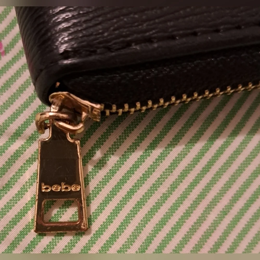 Vintage Bebe Y2K Gianna Vegan Black Leather Zip Around Signature Clutch Wallet